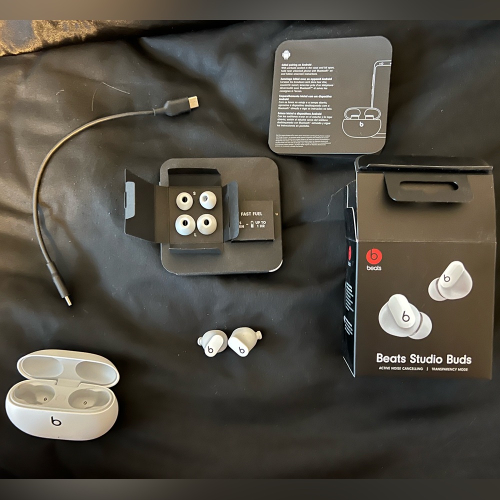 Beats Studio buds